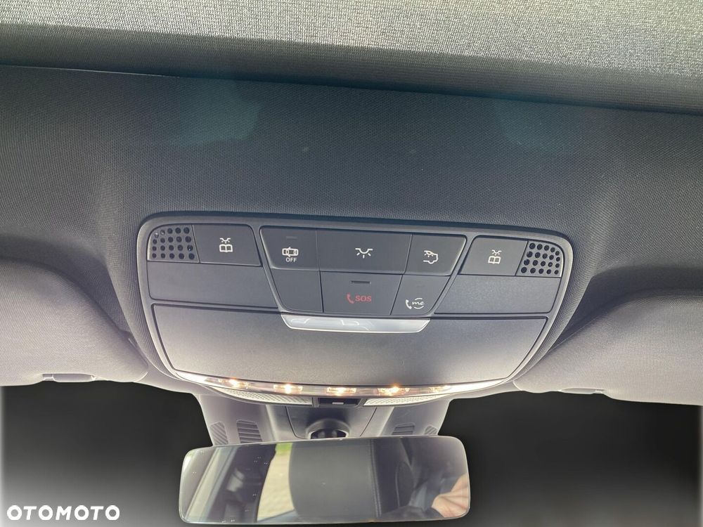 Mercedes-Benz Klasa E - 24