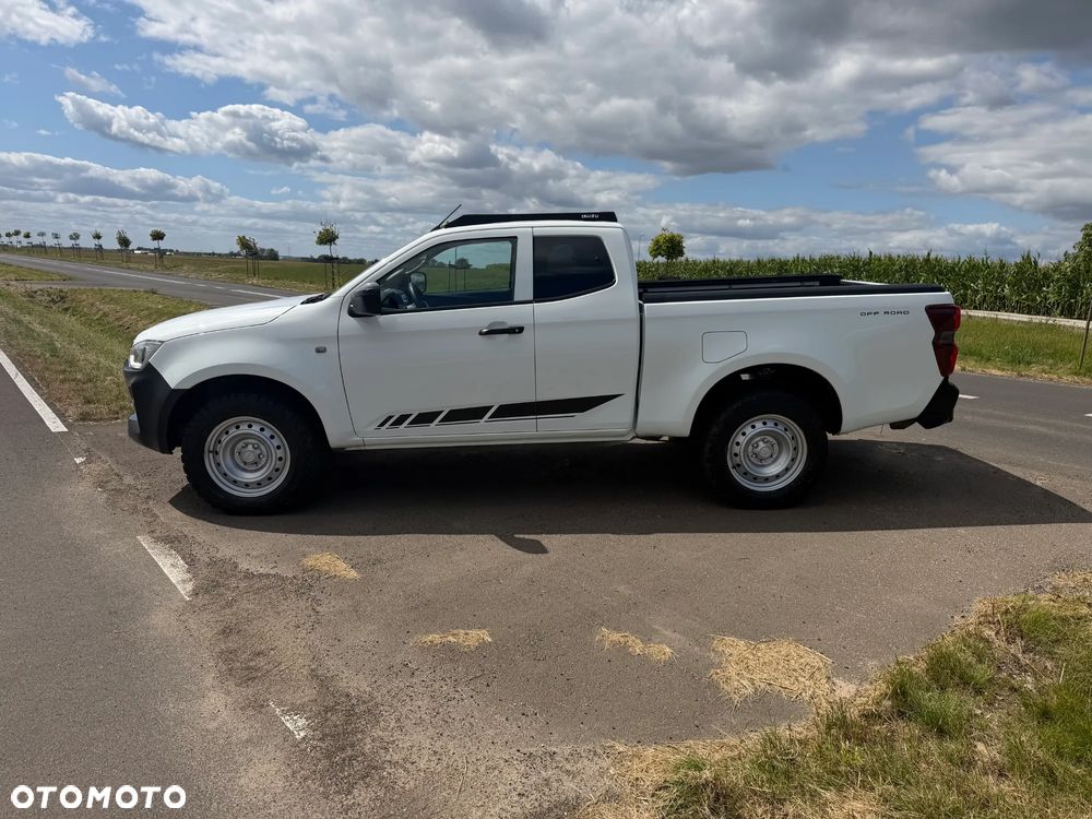 Isuzu D-Max - 8