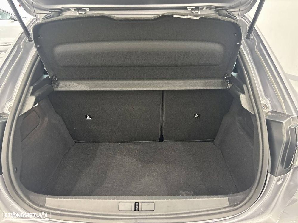 Peugeot 208 1.2 Hybrid Allure e-DCS6 - 5