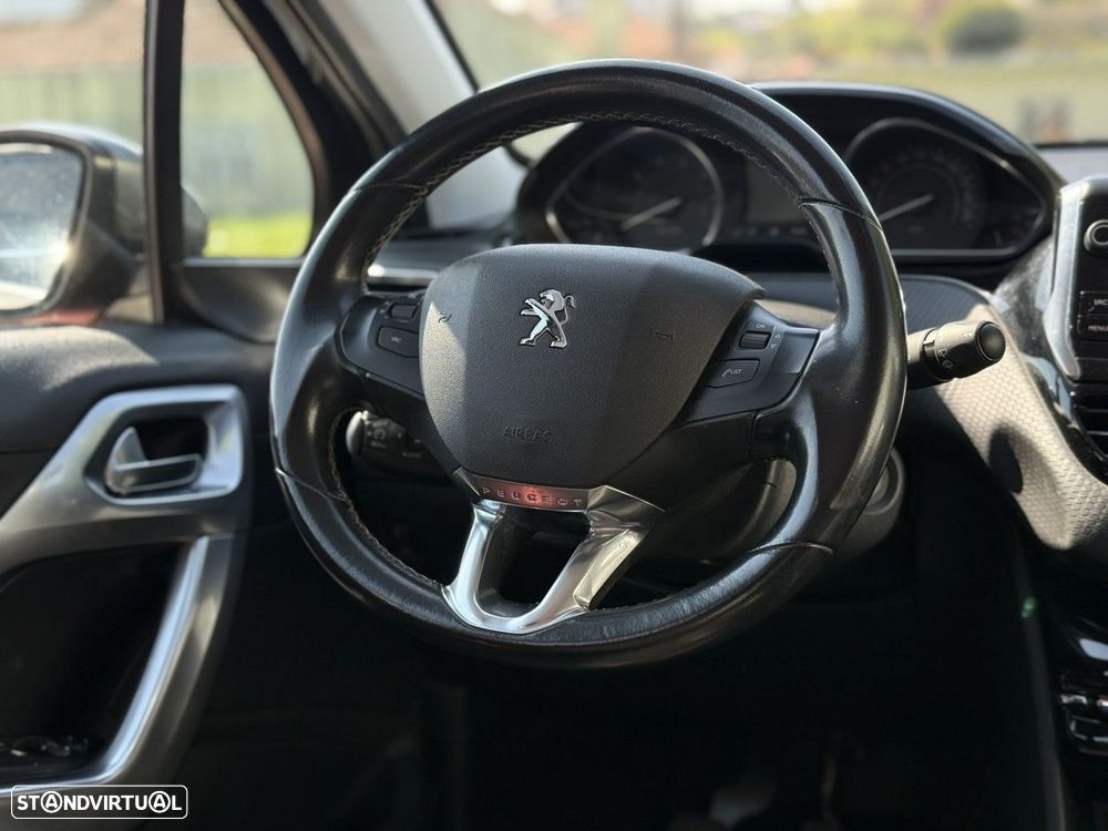 Peugeot 2008 1.2 PureTech Allure - 7