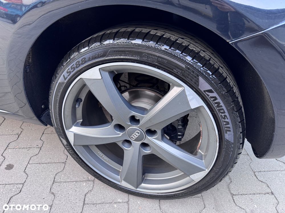 Audi A1 3-drzwiowe 1.4 TFSI S tronic S line Sportpaket - 5