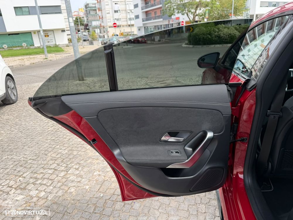 Mercedes-Benz CLA 250 e 8G-DCT AMG Line - 25