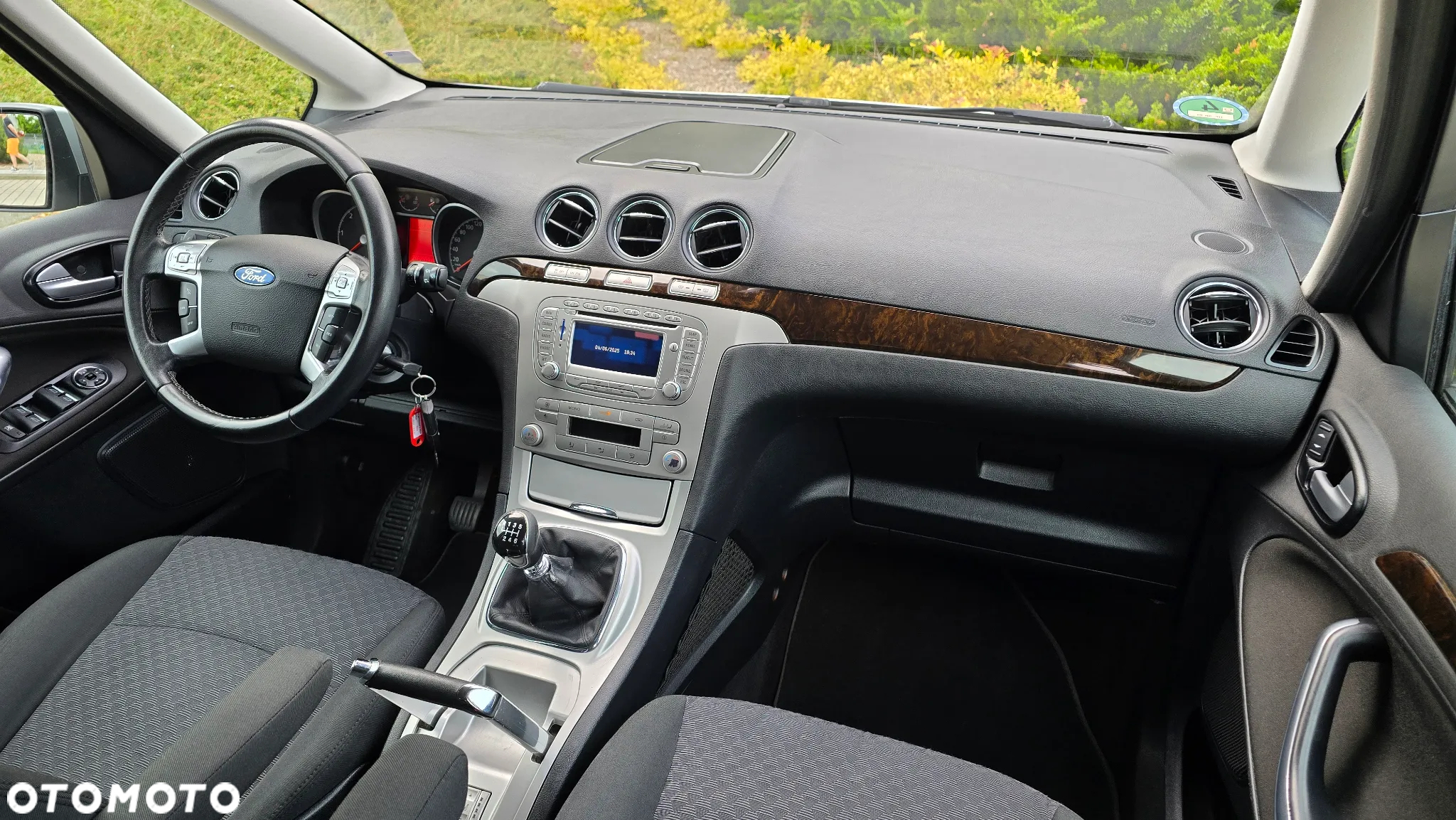 Ford Galaxy 2.0 TDCi Ghia - 12