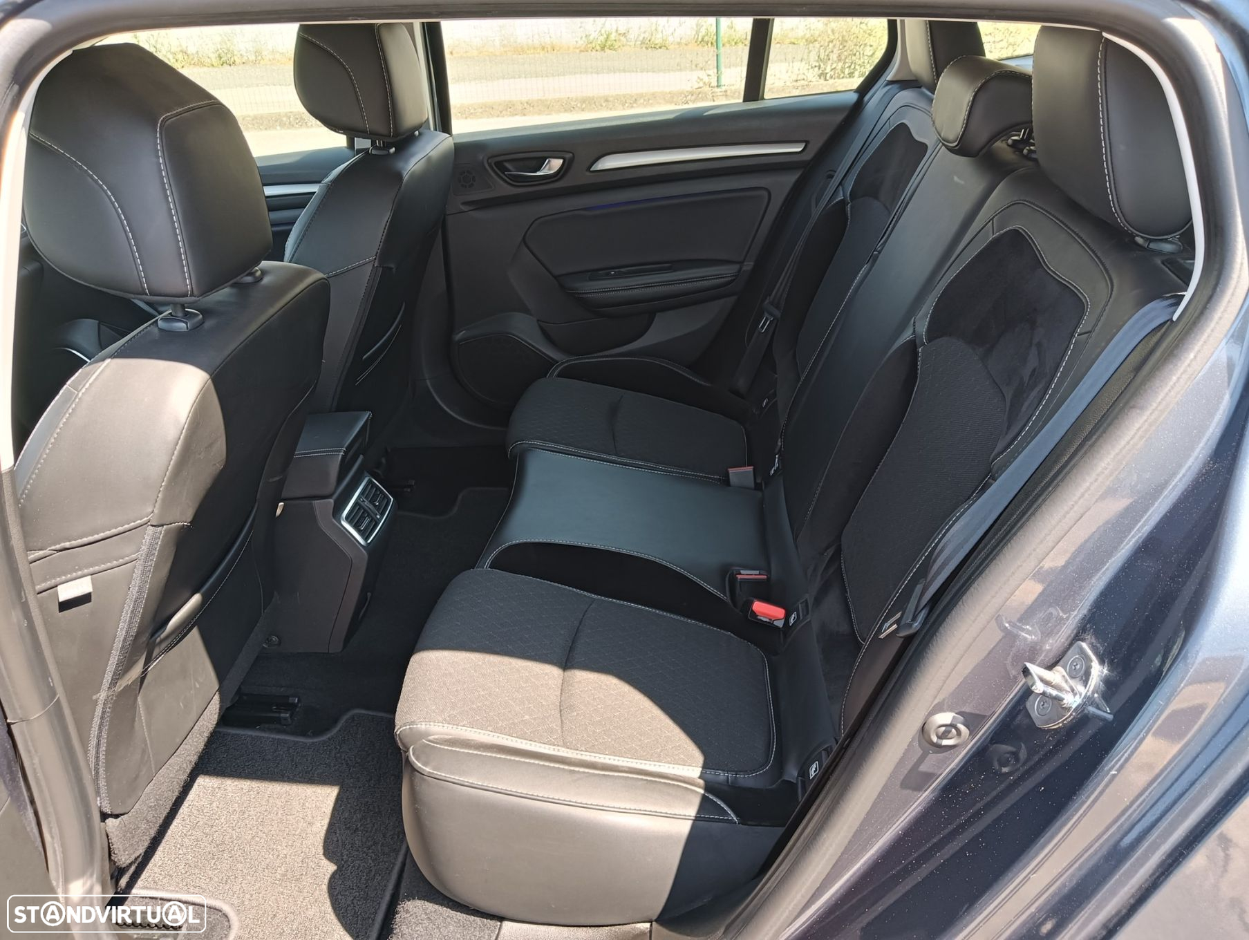 Renault Mégane Sport Tourer 1.5 dCi Intens - 19
