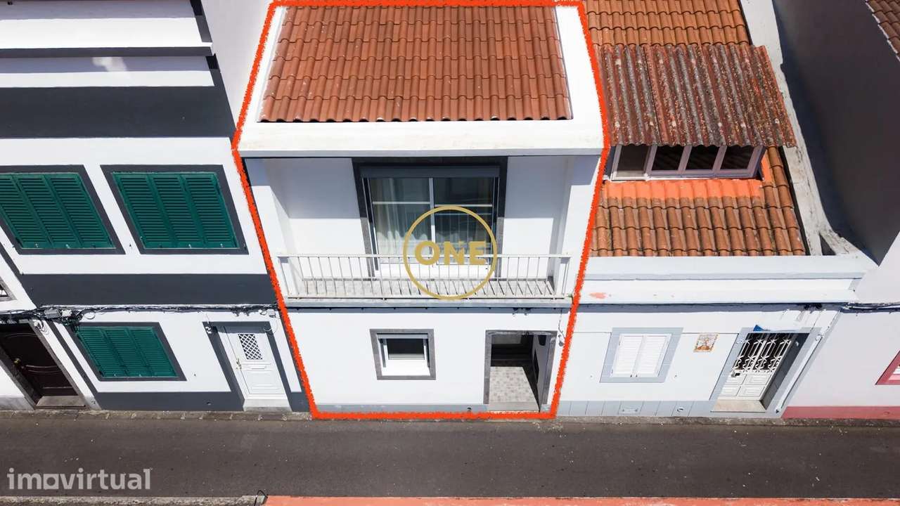 Moradia T3 - Centro de Ponta Delgada - Grande imagem: 2/44