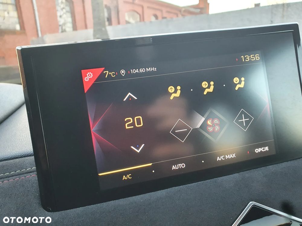 DS Automobiles DS 3 Crossback 1.2 PureTech Performance Line + - 18