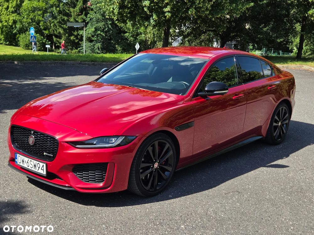 Jaguar XE 2.0 P250 R-Dynamic Black - 18