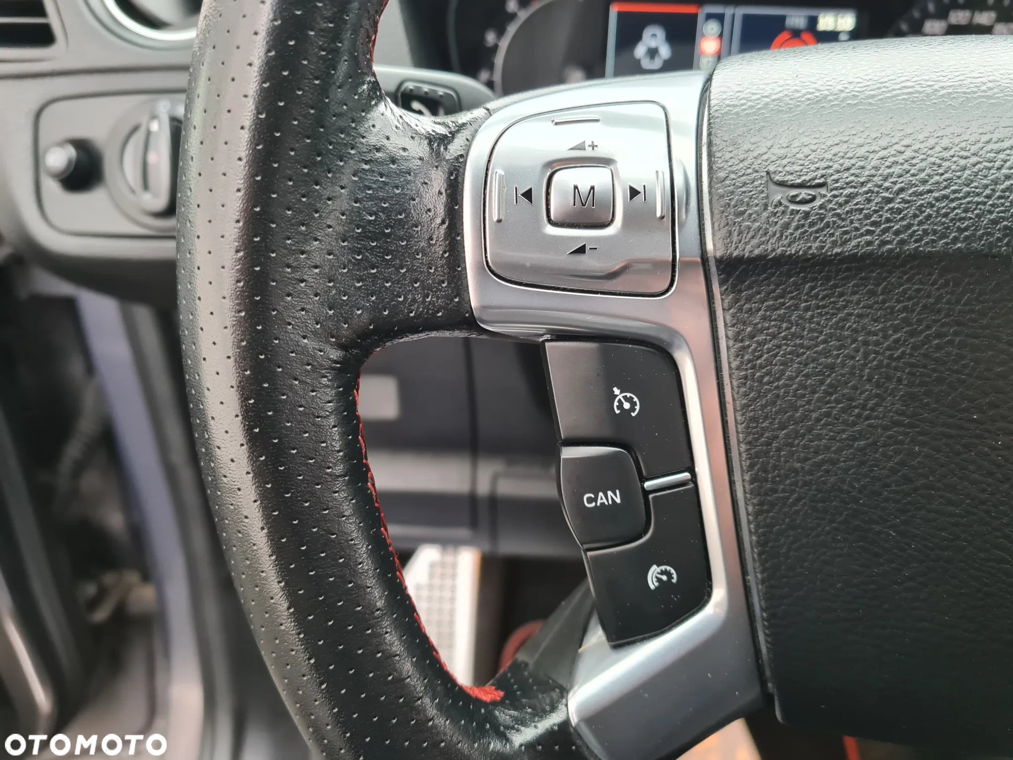 Ford S-Max - 26