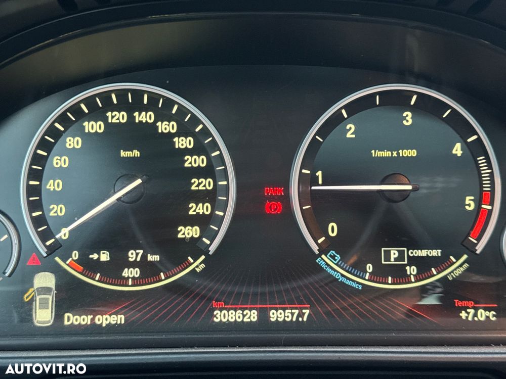 BMW Seria 5 520d Aut. - 8