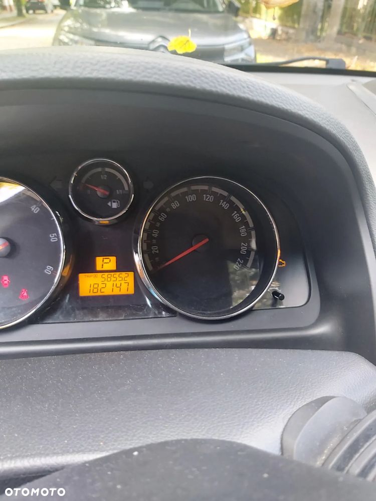 Opel Antara - 9