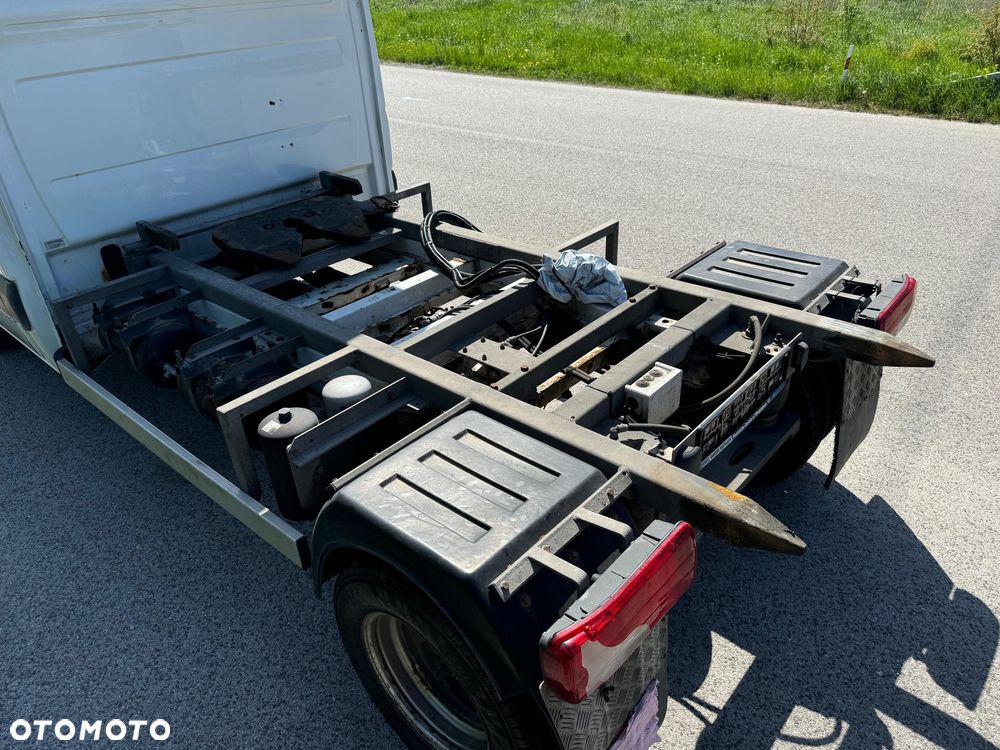 Mercedes-Benz Sprinter 518 ciągnik siodłowy - skrzyniowy - 12