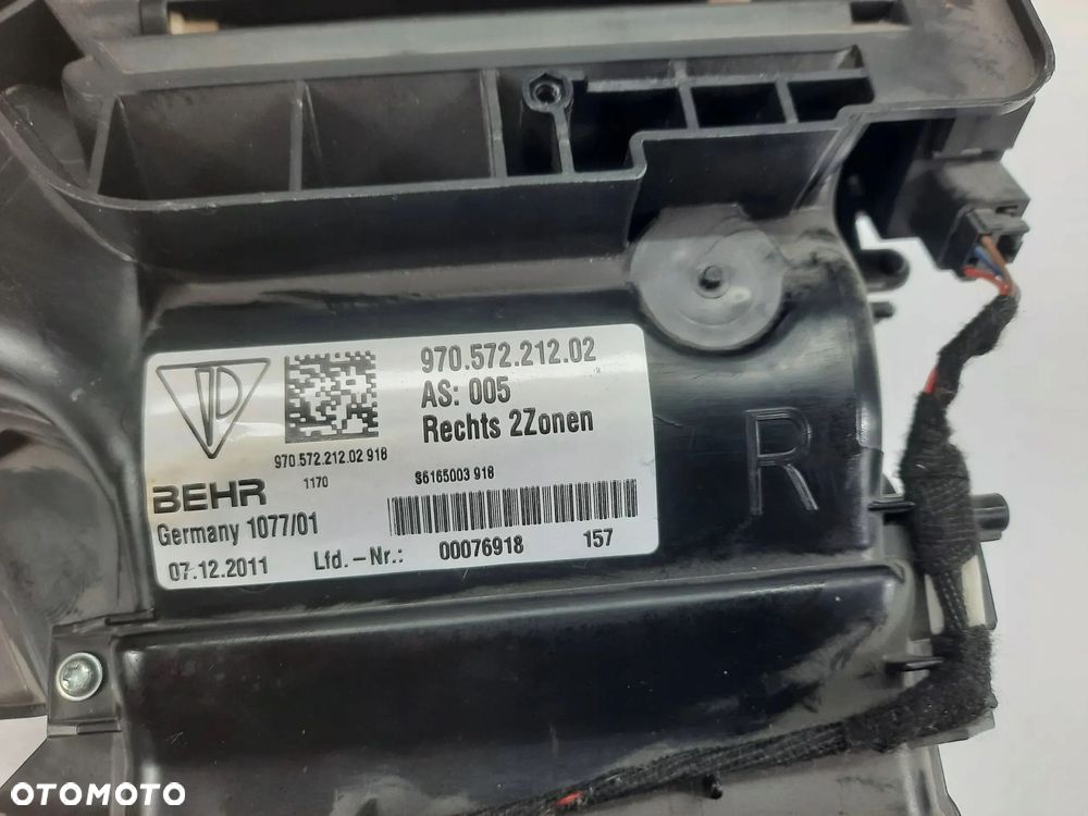 KRATKA NAWIEWU WLOT KANAŁ POWIETRZA PRAWA EUROPA PORSCHE PANAMERA I 970 - 7