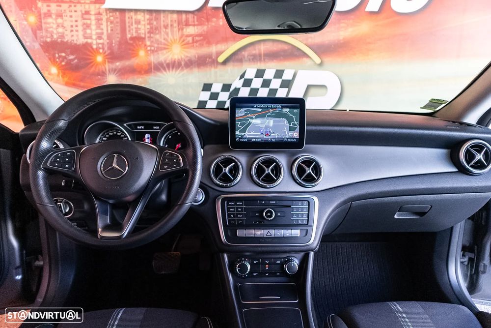 Mercedes-Benz CLA 200 d Urban Aut. - 13