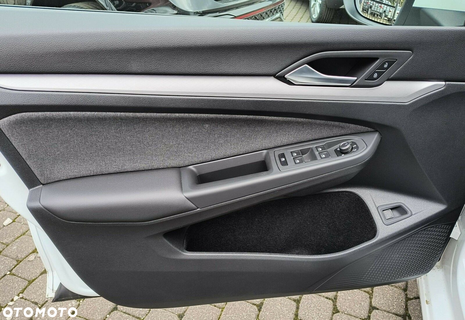 Volkswagen Golf - 21