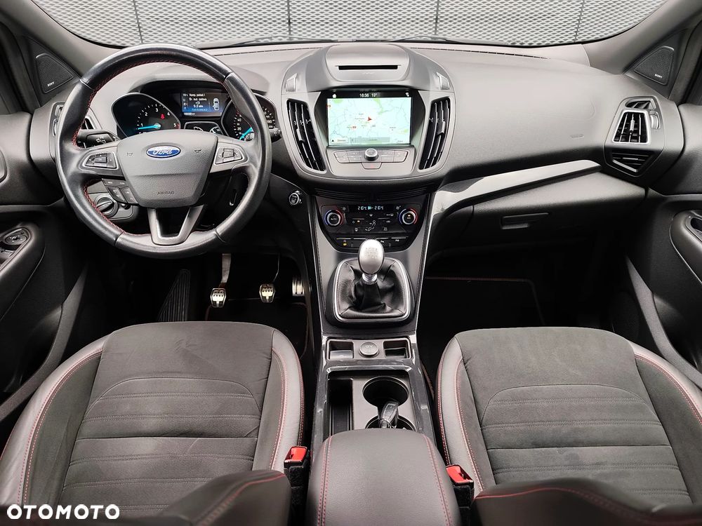 Ford Kuga 2.0 TDCi 4x4 ST-Line - 15