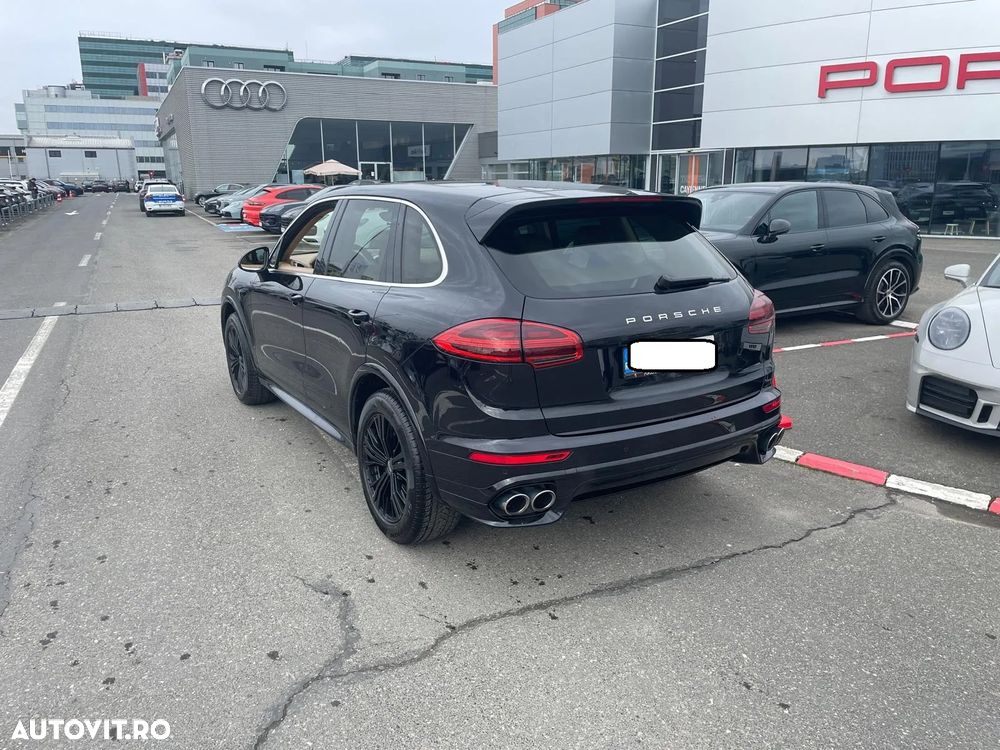Porsche Cayenne 3.0 L - 13