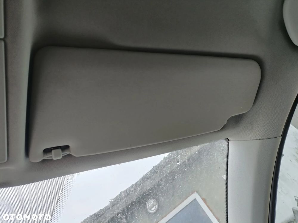 VOLKSWAGEN POLO IV 9N 01-09 LIFT 2009 r. daszek prawy osłona przeciwsłoneczna prawa  * - 2
