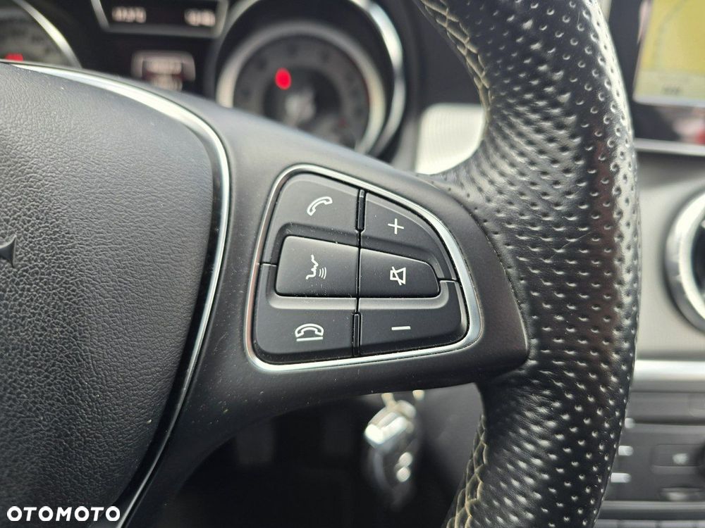 Mercedes-Benz CLA - 19