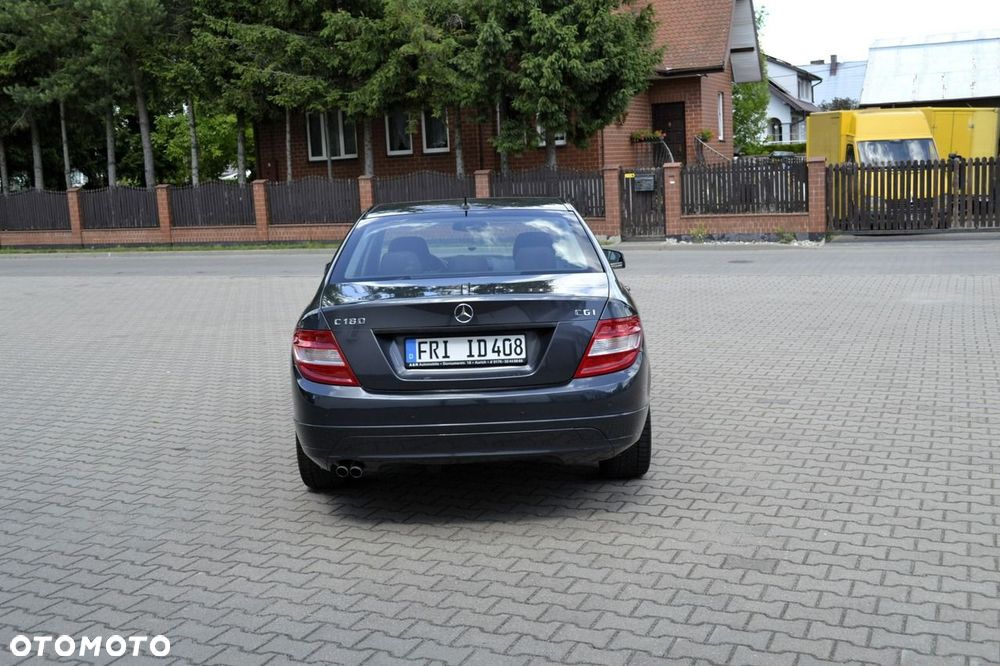 Mercedes-Benz Klasa C 180 BlueEFFICIENCY 7G-TRONIC Elegance - 6