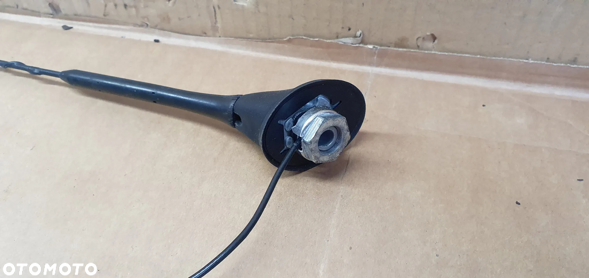 Antena dachowa radia Seat Leon II - 4