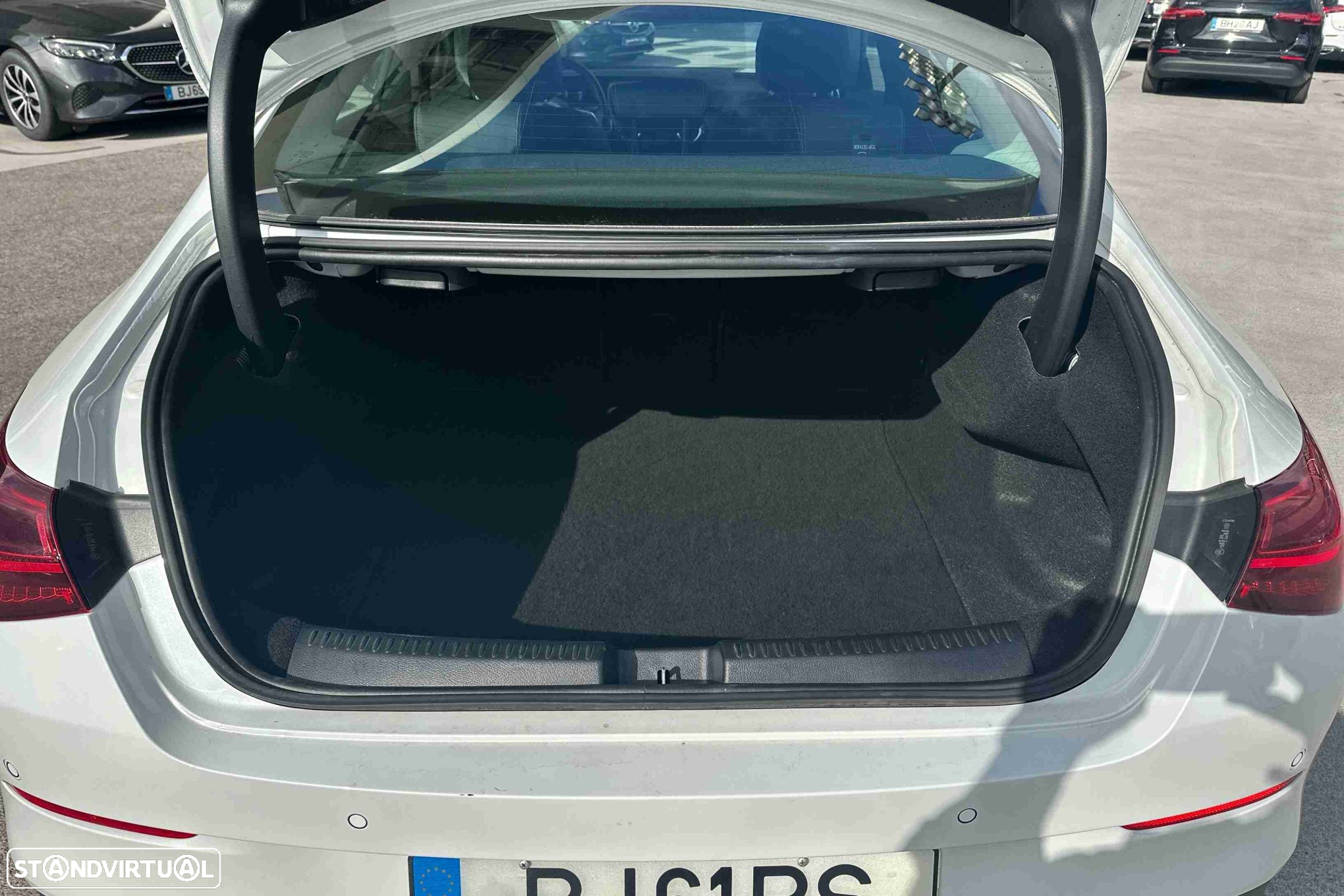 Mercedes-Benz CLA 180 d - 11