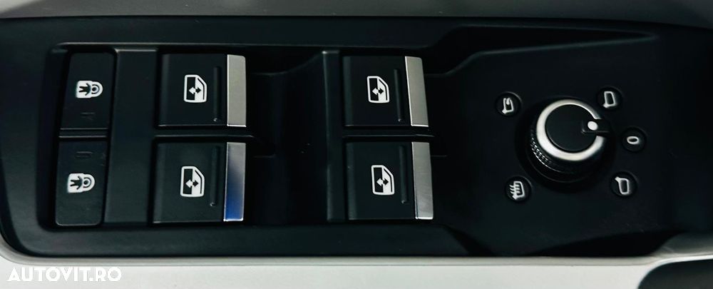 Audi Q3 40 TFSI quattro S tronic S line - 12