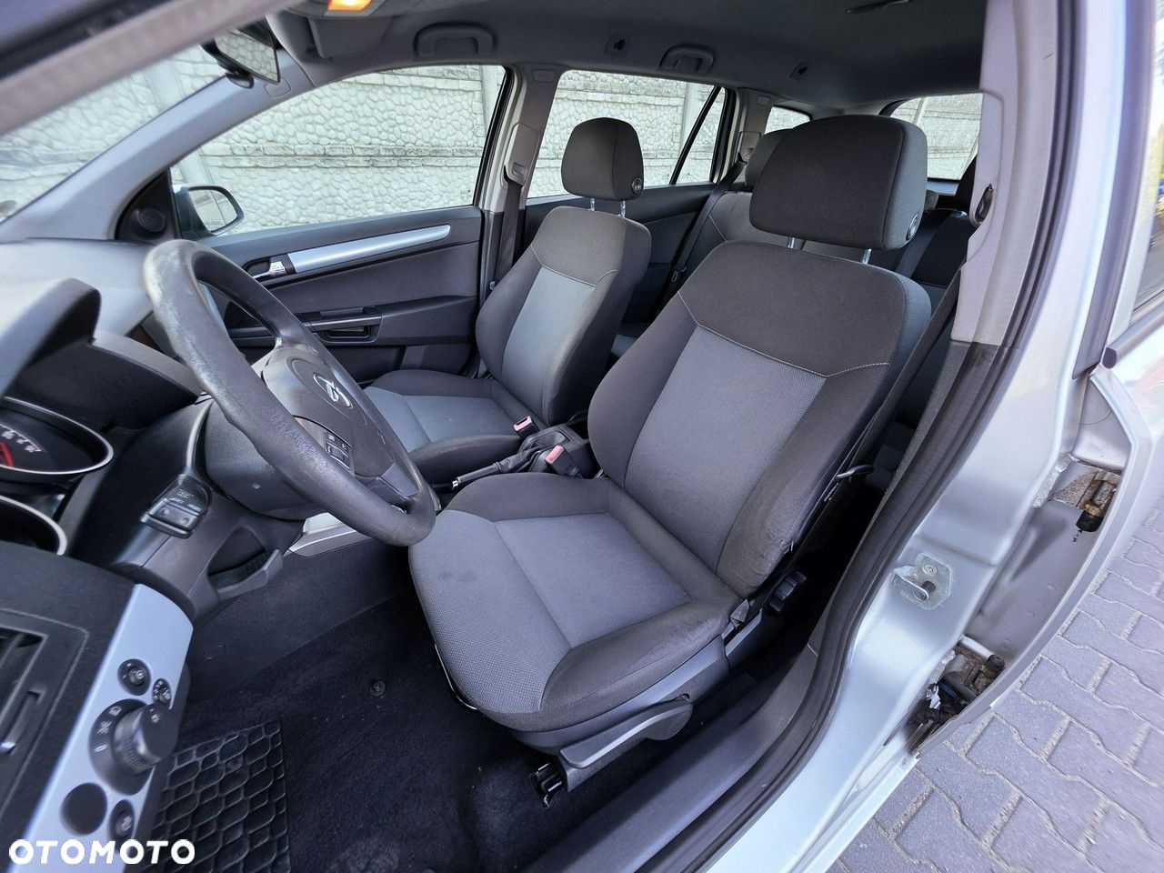 Opel Astra 1.8 Caravan Automatik - 10