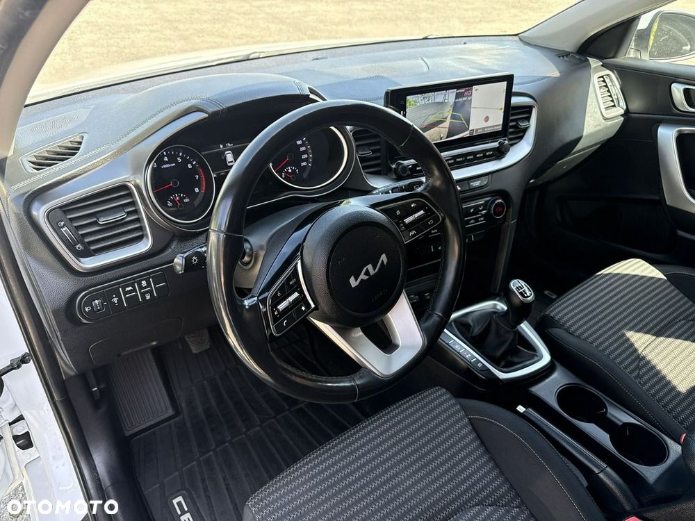 Kia Ceed - 19