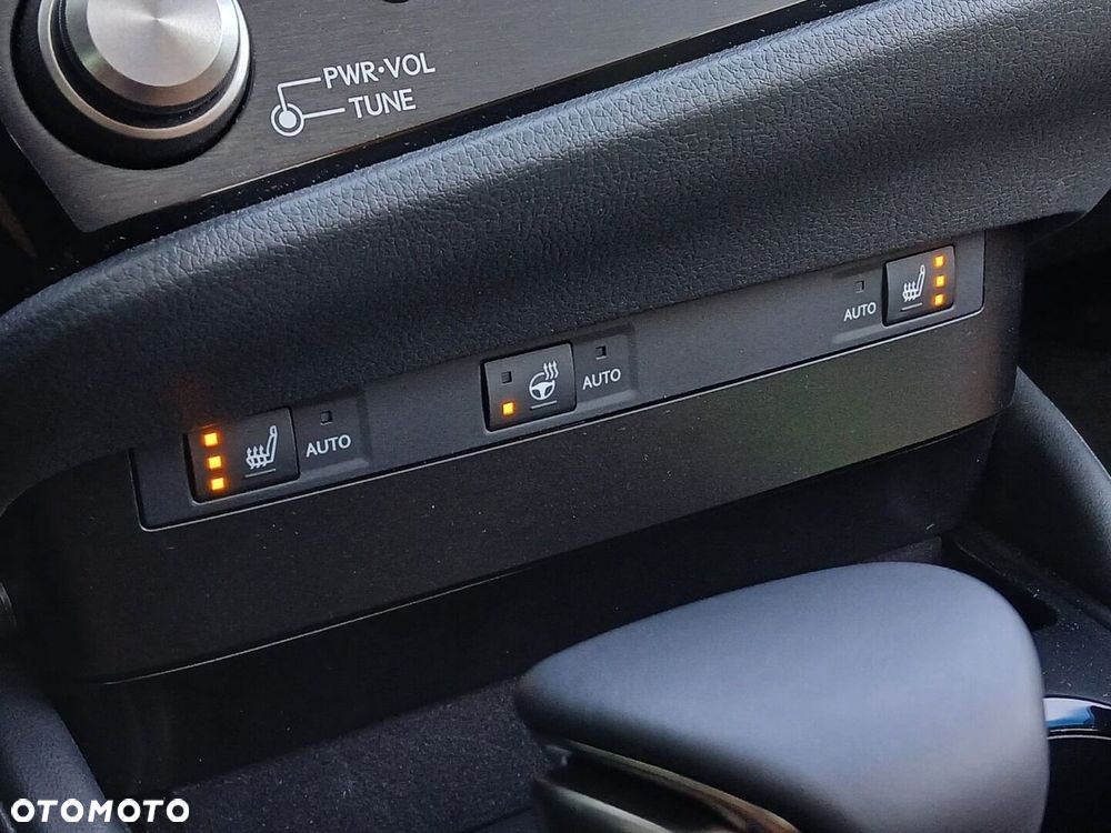 Lexus ES 300h Business Edition - 35