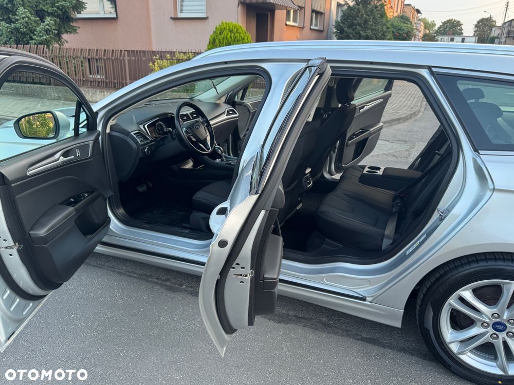 Ford Mondeo 2.0 TDCi Titanium PowerShift - 33