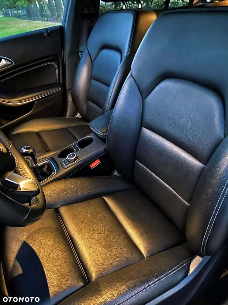 Mercedes-Benz CLA 200 - 6