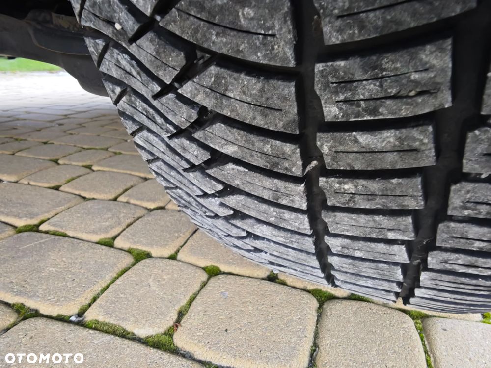 Ford Kuga 2.0 TDCi 4x4 Titanium - 17