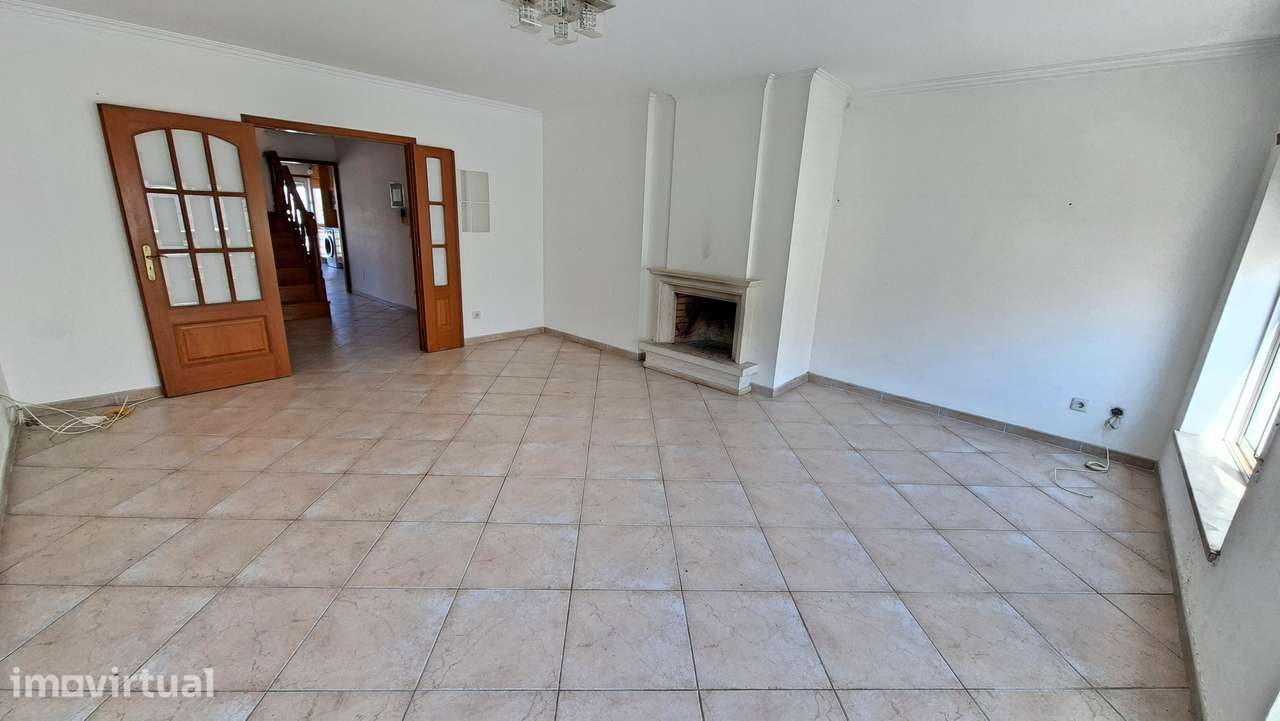 Apartamento T2+1 com 209m2 , garagem no Montijo - Grande imagem: 3/18