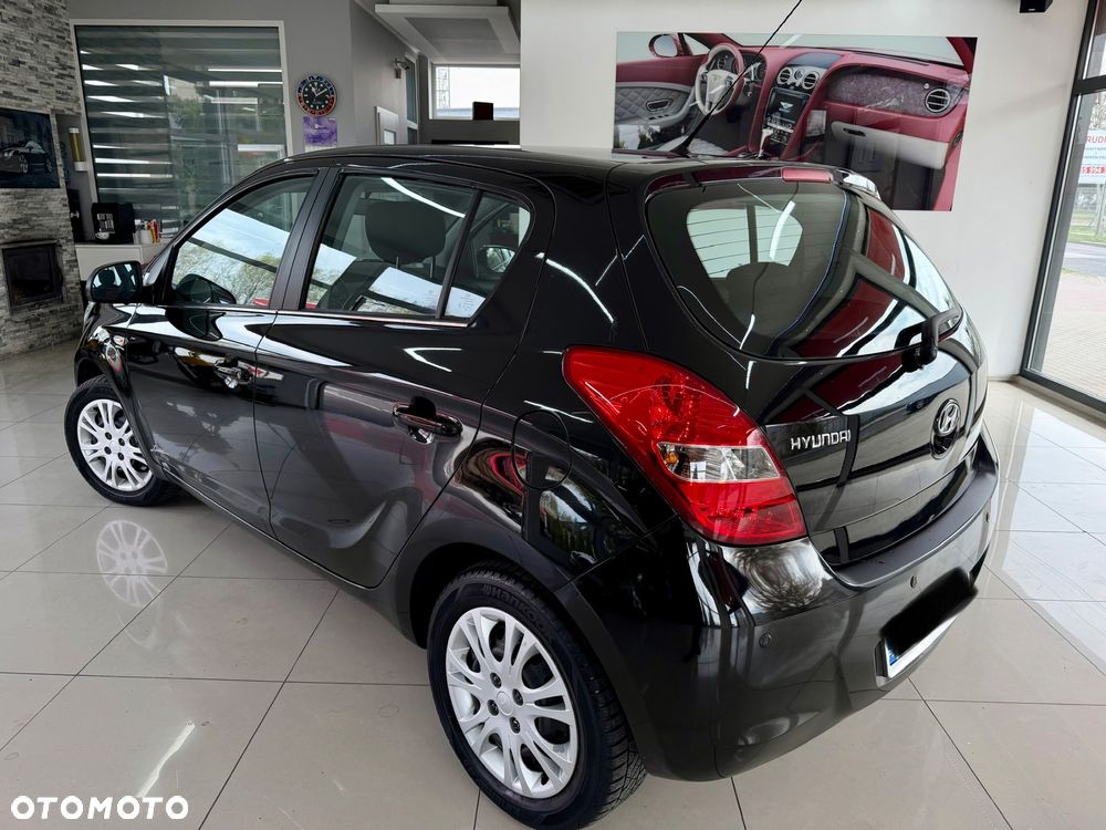 Hyundai i20 1.2 Classic + - 19