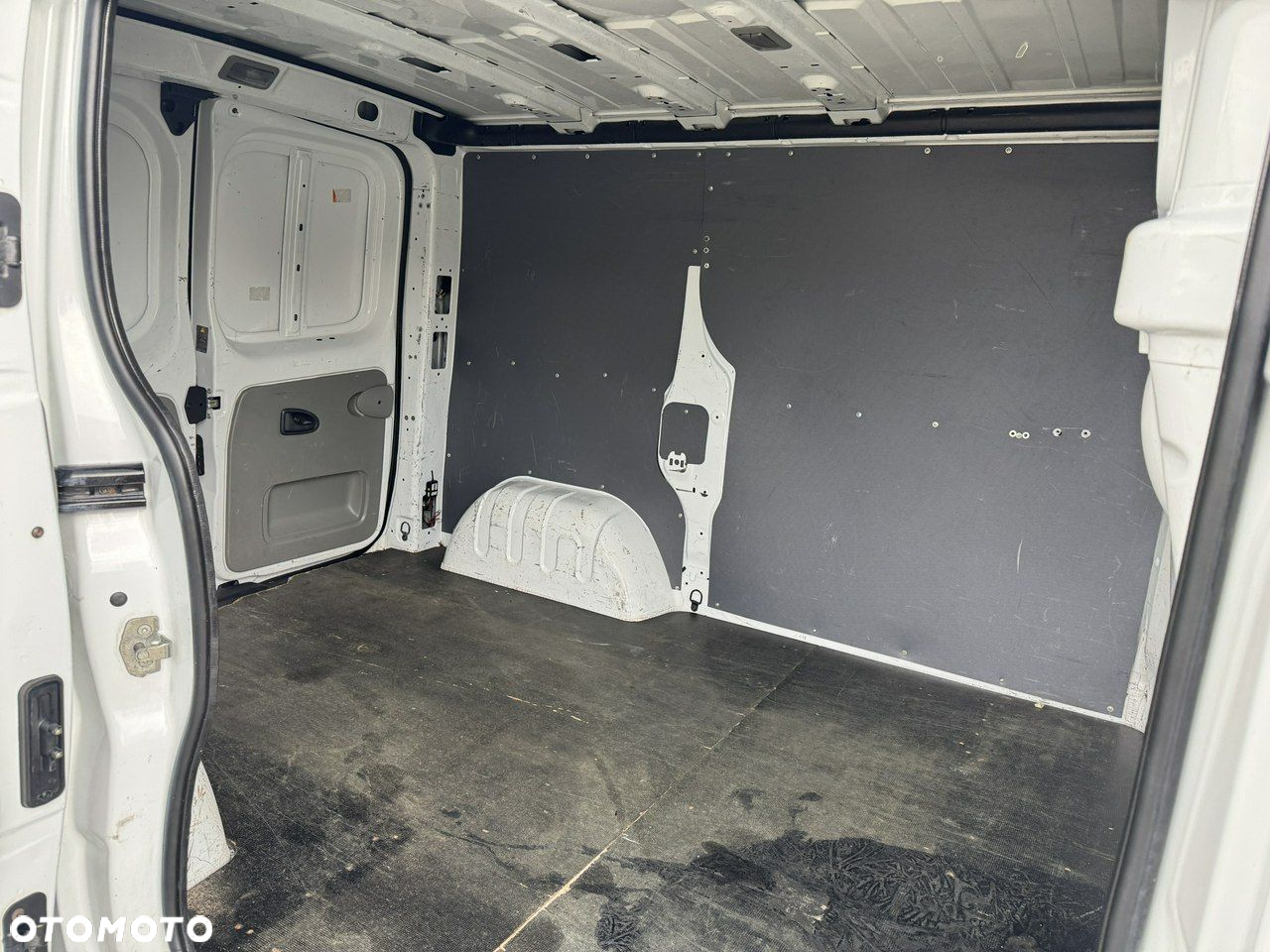 Opel Vivaro - 16