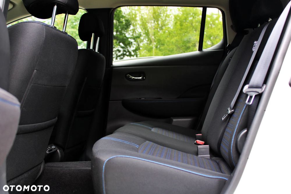 Nissan Leaf 40kWh N-Connecta - 21