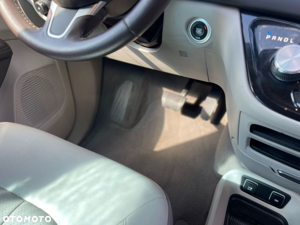 Chrysler Pacifica - 13
