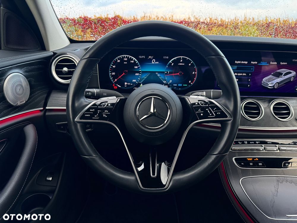 Mercedes-Benz Klasa E 220 d 4-Matic Exclusive - 25
