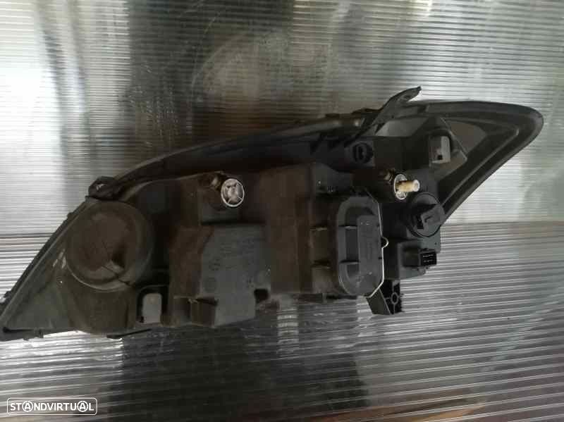 FAROL ESQUERDO TOYOTA COROLLA 2003 - 3