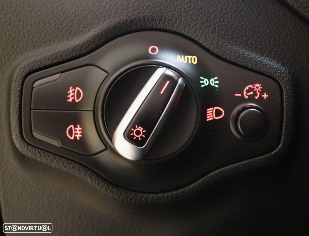 Audi Q5 2.0 TDI Advance - 12