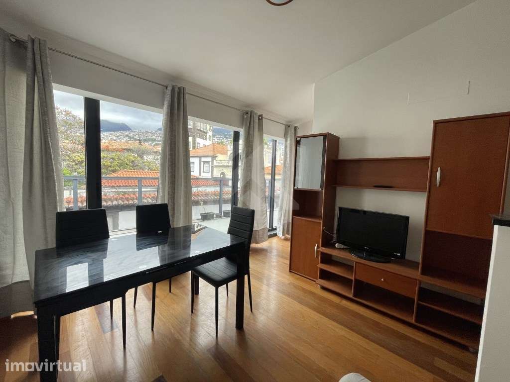 Apartamento T1 - Centro do Funchal, Sé - Grande imagem: 4/22