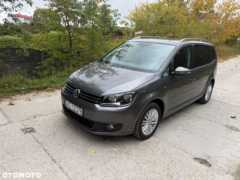 Volkswagen Touran - 10