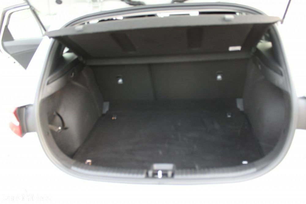Kia Ceed - 28
