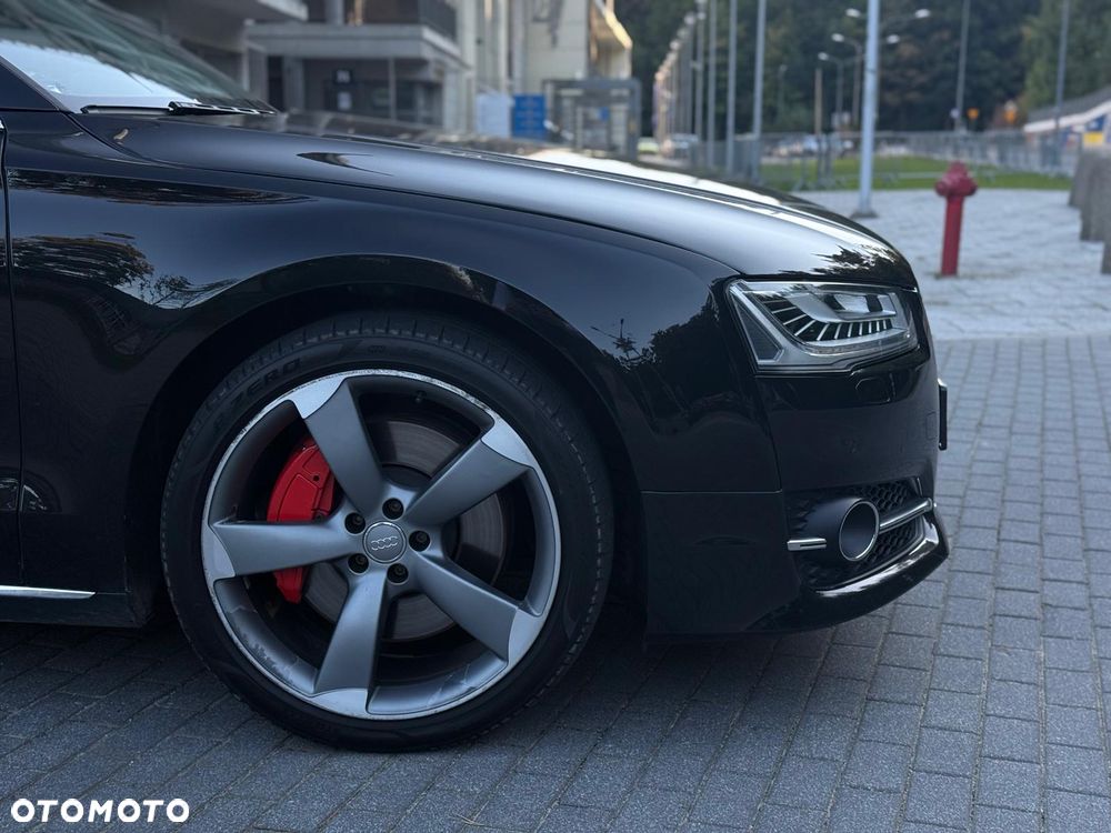 Audi A8 - 7