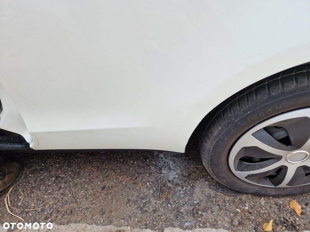 Toyota Yaris 1.4 D-4D Terra A/C - 12