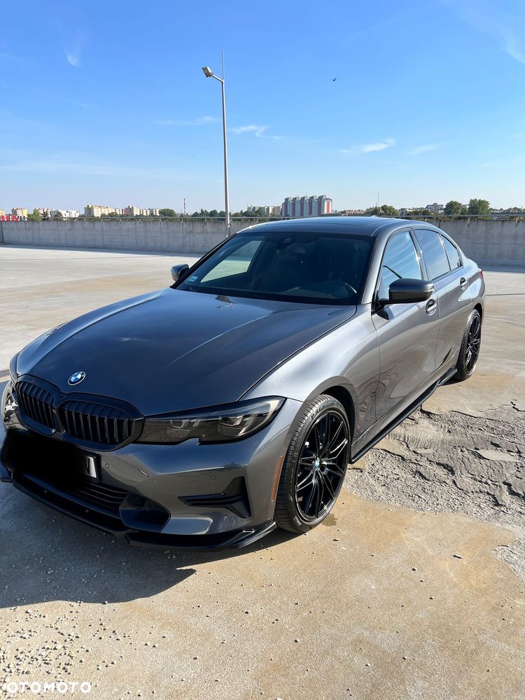 BMW Seria 3 330i Sport Line - 2