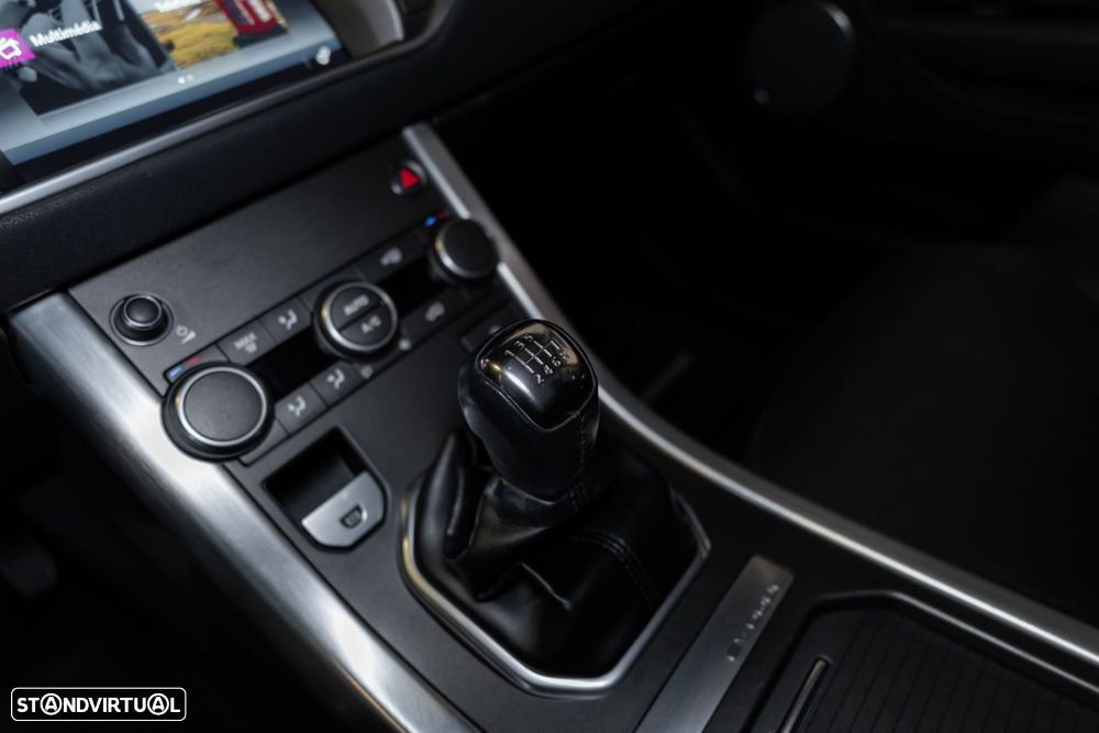 Land Rover Range Rover Evoque 2.0 eD4 SE Dynamic - 30