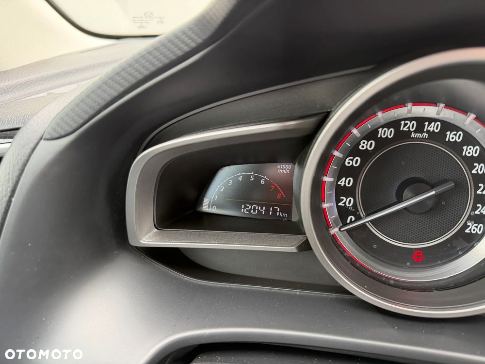 Mazda 3 SKYACTIV-G 120 NAKAMA - 36