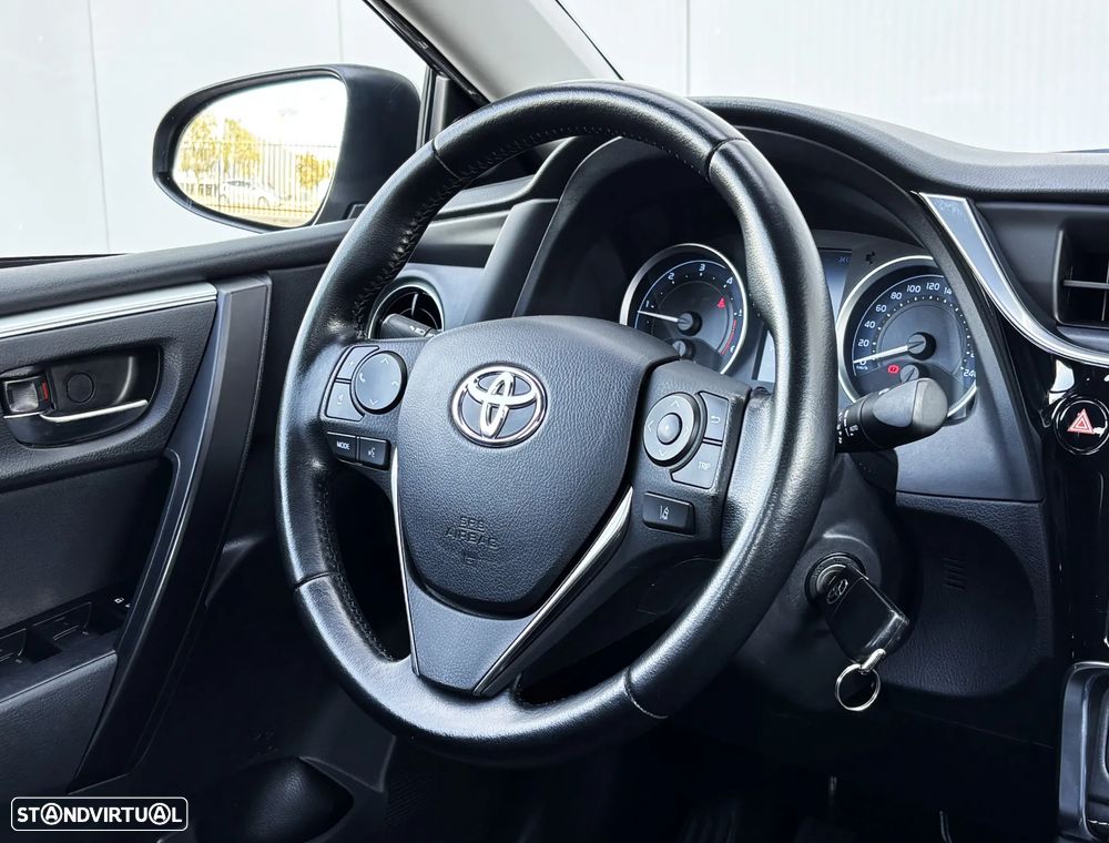Toyota Corolla 1.4 D-4D Exclusive - 14