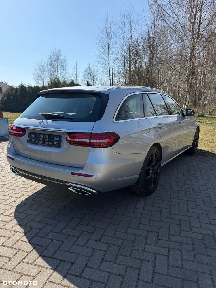 Mercedes-Benz Klasa E 220 d 9G-TRONIC Avantgarde - 4